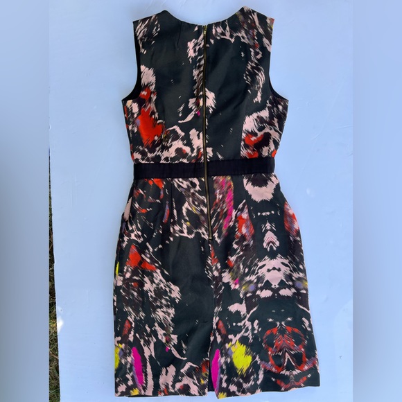 MILLY of NY Multicolor Floral Grosgrain belt exposed Zipper Sheath Dress - Sz 4 - Picture 8 of 9